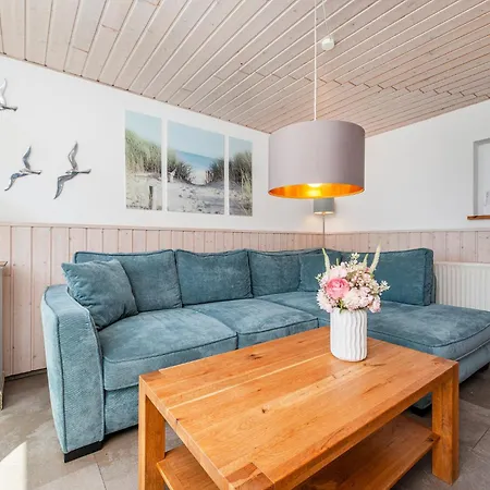 Huus Strandgut Casa de Férias *